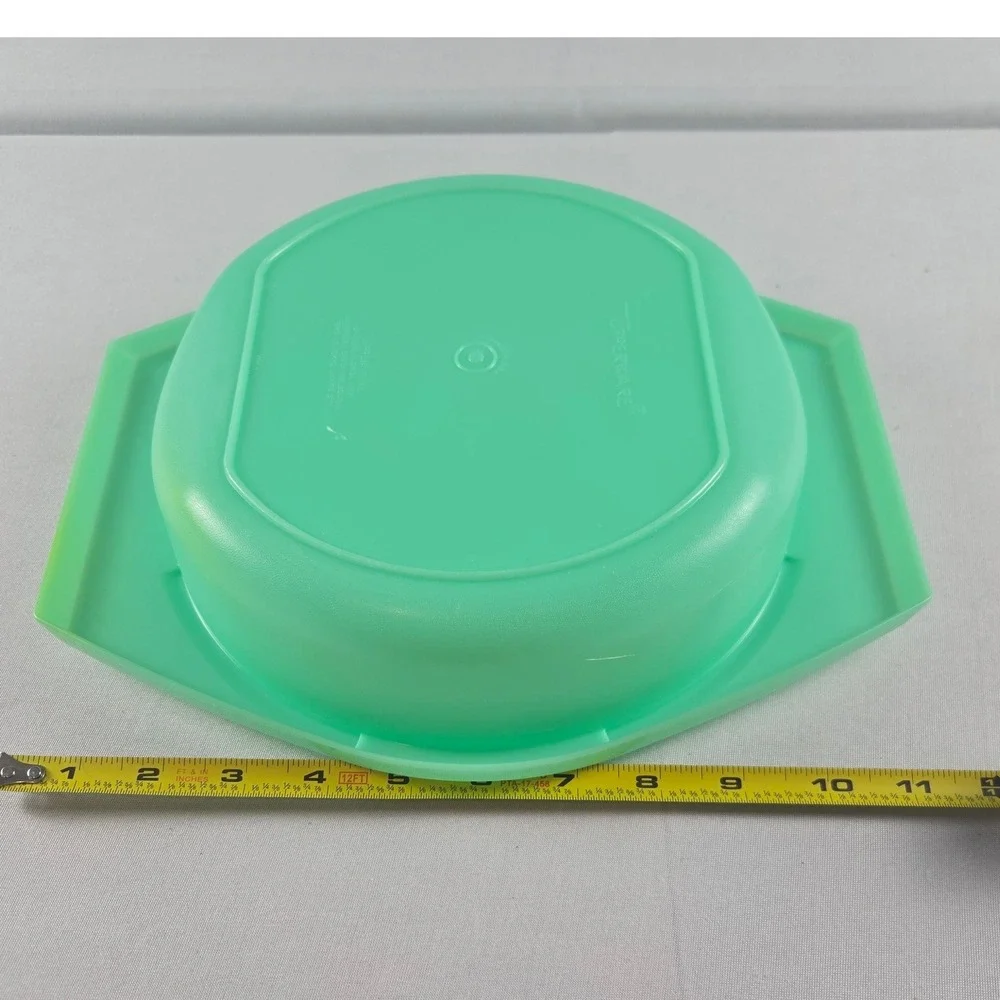 Vintage Tupperware Jade Storage Serving Bowl 786-4 With Lid